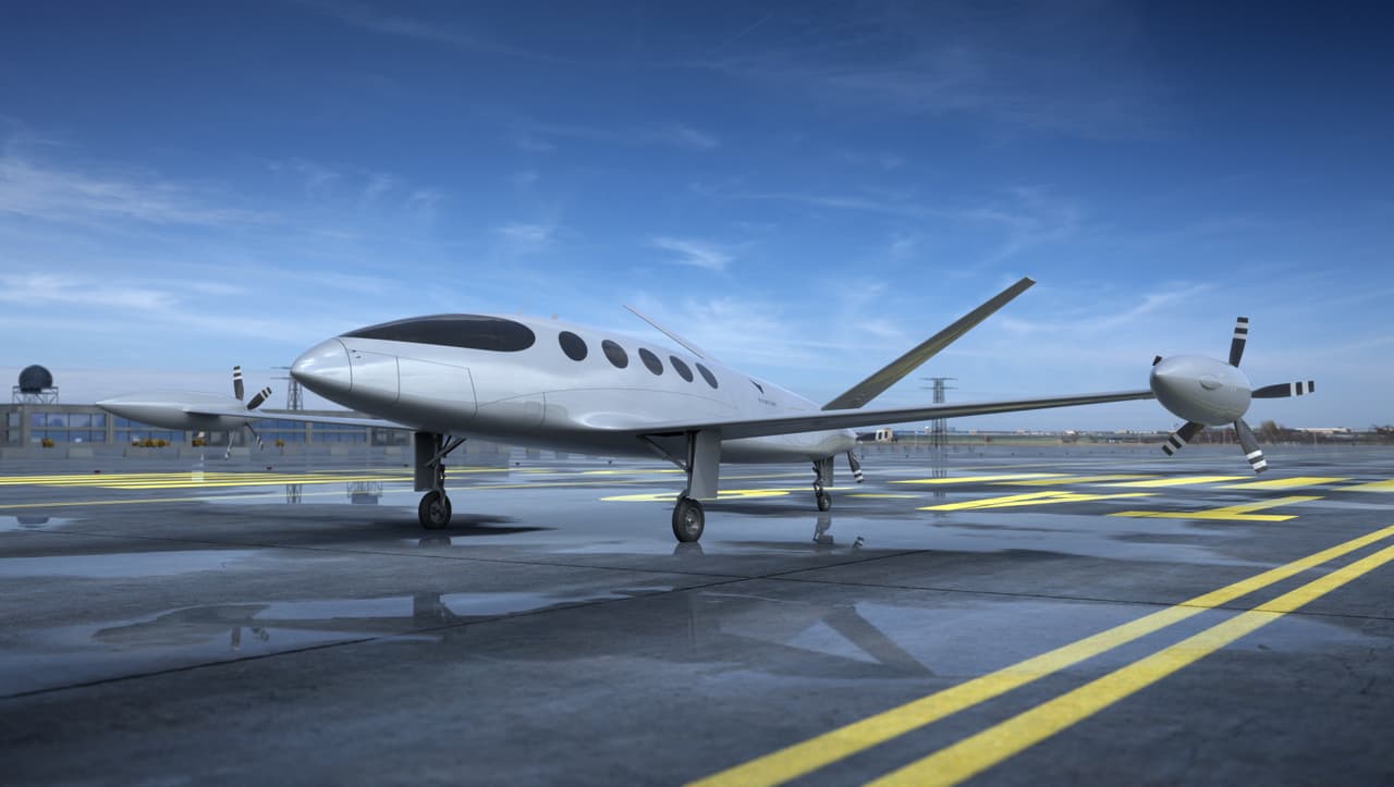 Este aeroplano es libre de emisiones y volverá más accesibles, limpios y silenciosos los vuelos a distancias intermedias. Según el fabricante, las flotas de estos aviones podrían reducir los costos operativos de las aerolíneas regionales en hasta un 70% en comparación con los aviones de combustible.
<br>