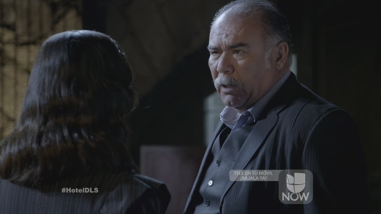 Después vendrían las charlas de astrología, las indagaciones de casos, el asesino del cuchillo de oro y sin querer el amor comenzó.