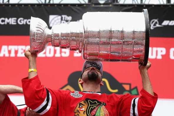 Y agregó que el desfile y la celebración en el Soldier Field son "fantásticas (formas) para celebrar una de las mayores franquicias en todos los deportes".