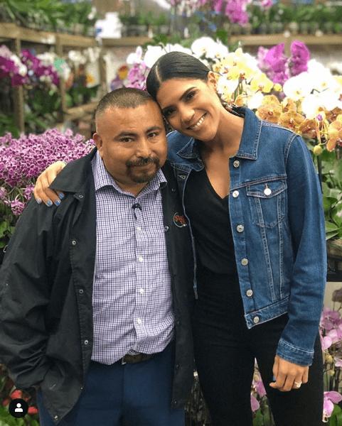 Sin embargo, el camino no fue fácil y en una de las transmisiones de La Vida En Vivo en Los Ángeles, California, la conductora latina recordó cuando llegó a una tierra nueva junto con el fantasma de la pobreza que la perseguía desde la niñez.
<br>