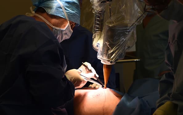 ¿Erradicar el cáncer de seno sin someterse a una cirugía? Estudio sugiere que es posible para algunas mujeres