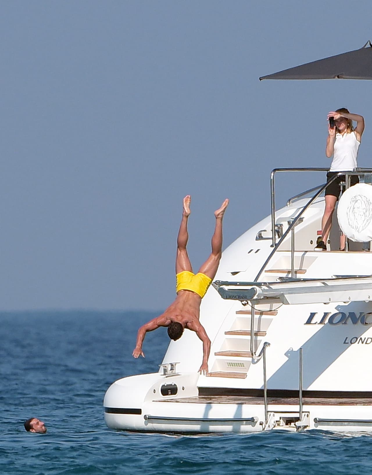 Cristiano se lució con sus amigos.