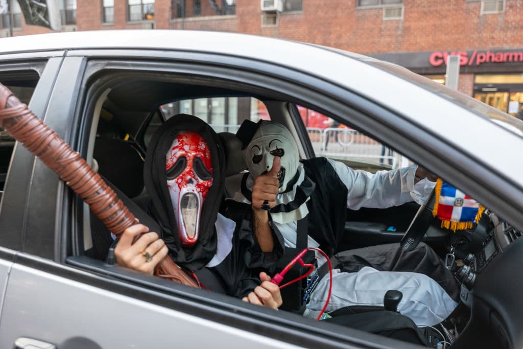 La edición 51 de este tradicional desfile convocó a neoyorquinos y turistas. Varios utilizando sus mejores y más originales disfraces.