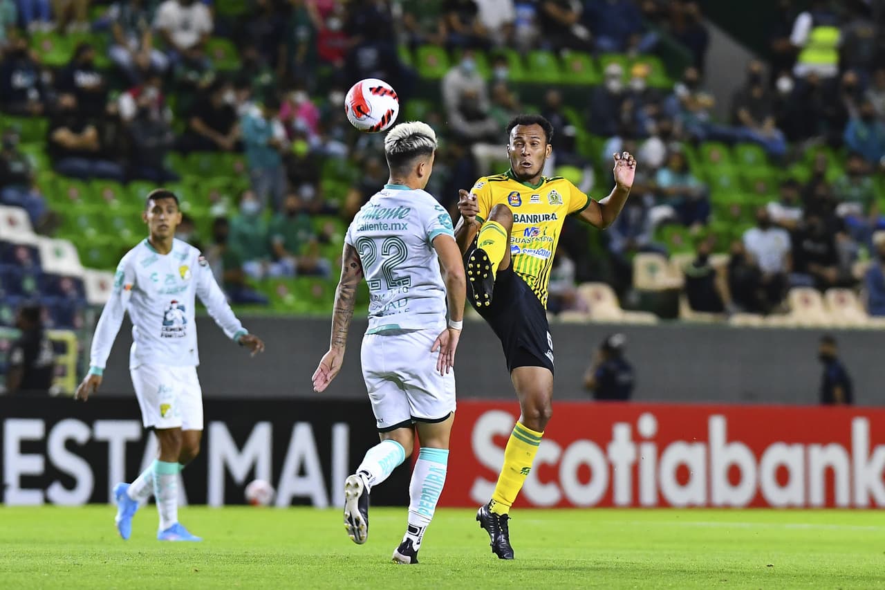 Elías Hernández vuelve a aparecer en la vuelta, le da la victoria 1-0 a León, poen el 3-0 definitivo en global y aseguran su liugar en los cuartos de final.