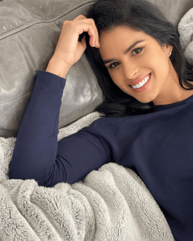 Después de dar la noticia, De Roide comenzó a recibir cientos de felicitaciones, entre ellas, 
<b><a href="https://www.univision.com/famosos/francisca-lachapel-embarazada-las-exreinas-de-nbl-que-son-mamas-fotos">no pudieron faltar las de sus compañeras de Nuestra Belleza Latina</a></b>.