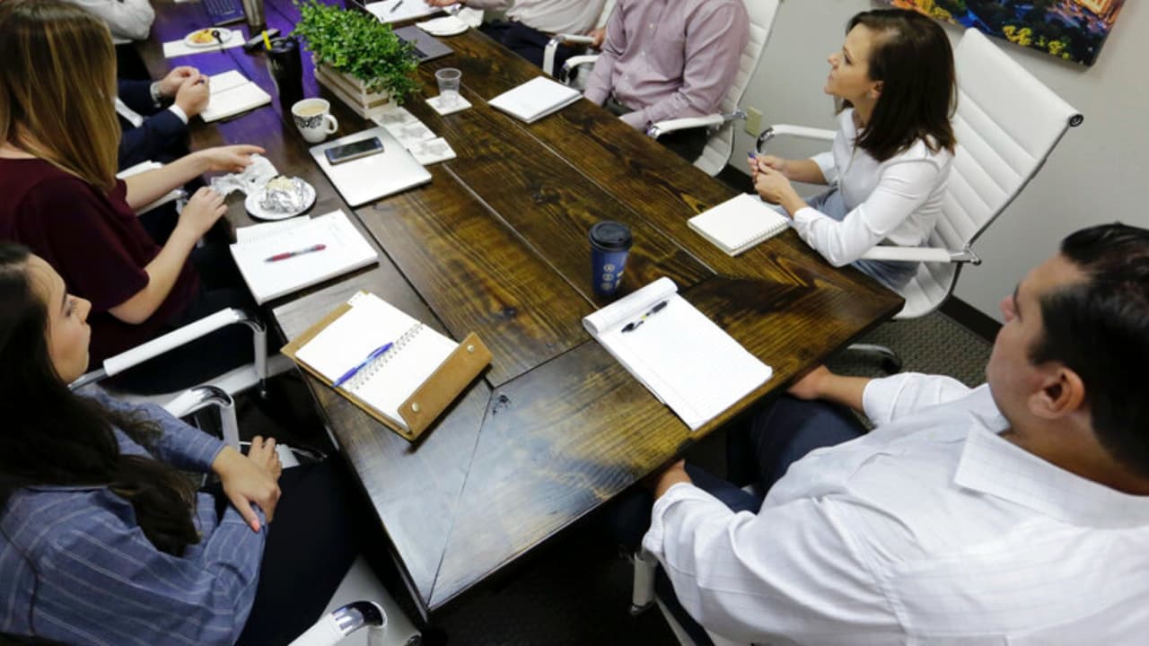 Ansiedad en el trabajo: “Buscar ayuda no es un síntoma de debilidad” 