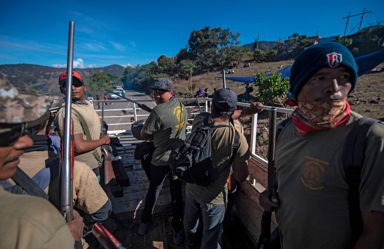 <b>Guerrero. Nivel 4: no viajar. </b>Washington emite la alerta por la cifra de asesinatos registrada y porque grupos armados operan violentamente en muchas áreas de este estado. Los empleados del gobierno de los EEUU no pueden viajar a todo el estado de Guerrero, incluidos Acapulco, Zihuatanejo, Ixtapa y Taxco. Guerrero se encuentra en alerta naranja por el coronavirus, por lo que los negocios operan por debajo de su capacidad.