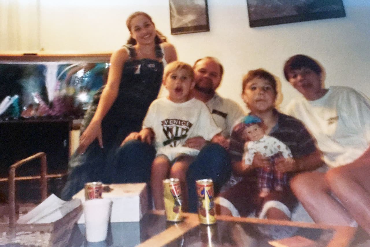 Desde que Meghan Markle se casó con el menor de los dos hijos de Lady Diana ha quedado al descubierto la
<b> <a href="https://www.univision.com/famosos/meghan-markle-familia-clase-social-diferente" target="_blank">mala relación que existe entre ella y su familia</a></b> paterna. 
<br>