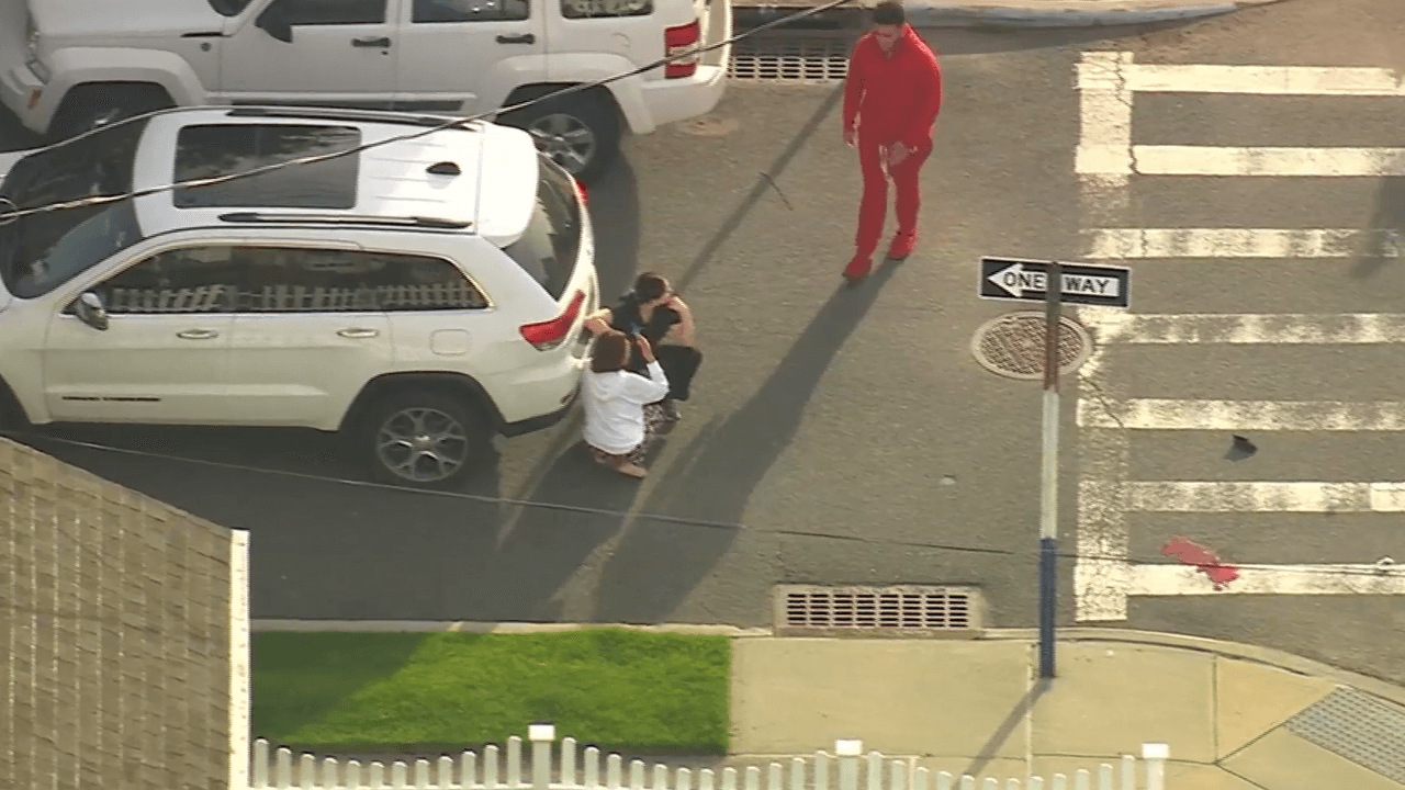 Un bebé de 1 año muere tras ser atropellado por un carro en Staten Island; su madre resultó herida