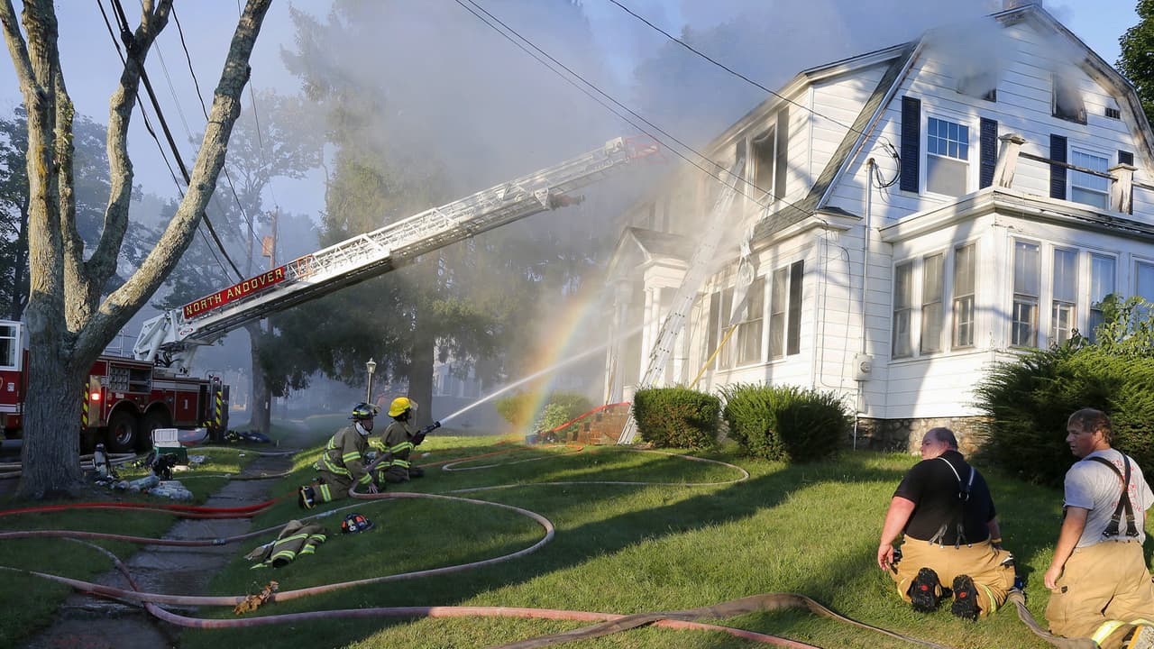 Multimillonaria multa a compañía de gas de Massachusetts por las mortales explosiones en septiembre de 2018