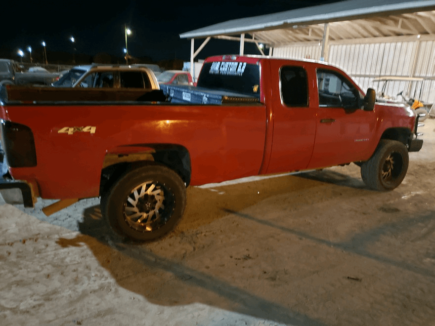 La policía de San Antonio estará haciendo una subasta donde la gente podrá hacer sus mejores ofertas para llevarse carros o camionetas.