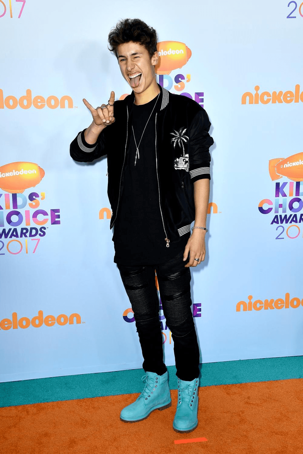 Juanpa también ha aparecido en la lista de nominados y ganadores de los MTV Millennial Award, Nickelodeon Kids Choice Awards, Eliot Awards y Premio Streamy.