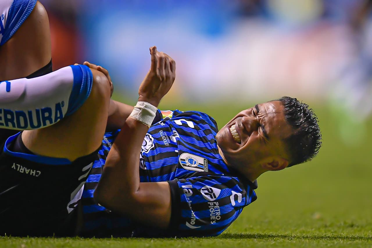 Pablito Barrera se convirtió en un verdadero dolor de cabeza para la defensa poblana, que no pudo detener sus envíos al área.