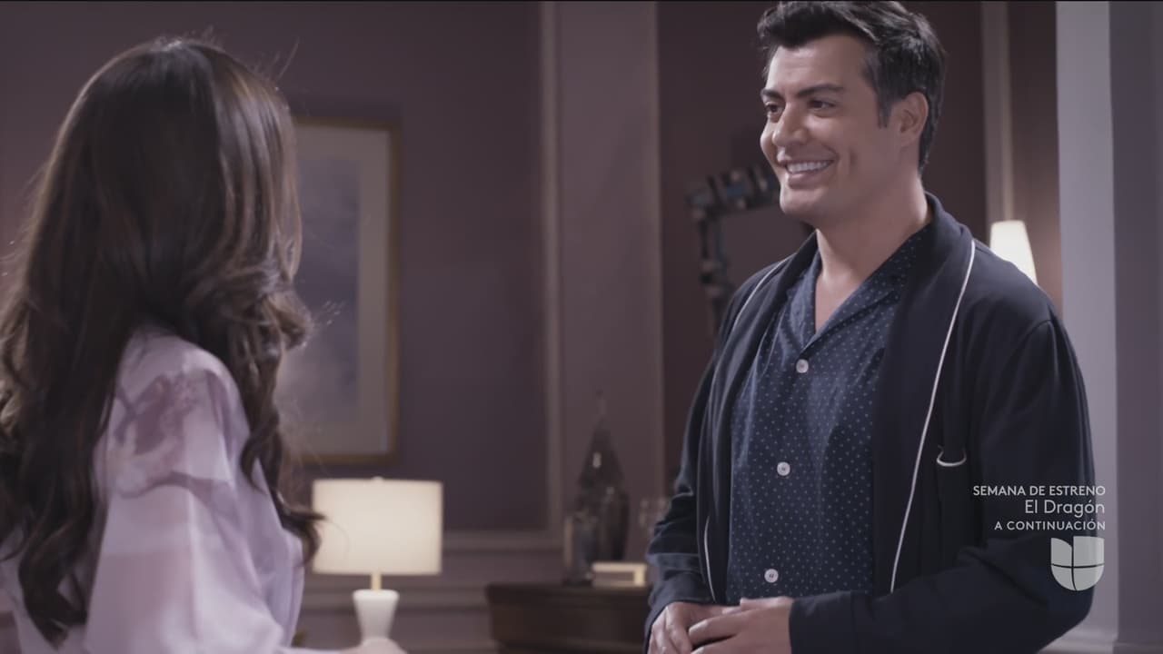 Al parecer, Paulina poco a poco está cayendo rendida ante los encantos del presidente.