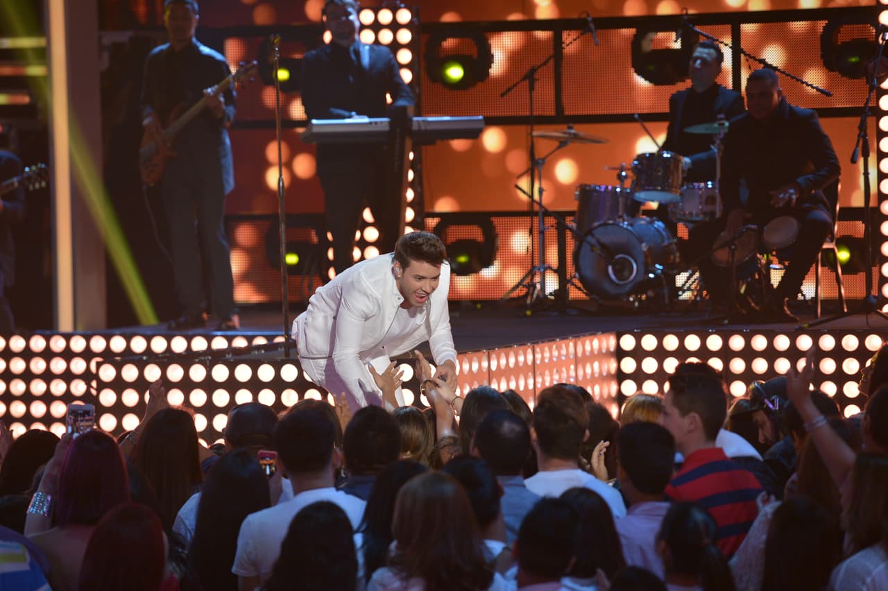 ¡Pero qué noche! Prissila dijo adiós a la competencia, Lisandra y Nathalia ahoran proclaman ser BFFs y el bailecito en el tubo de Ligia Uriarte nos hizo decir 'OMG'. Además, Prince Royce y Espinoza Paz llegaron para calmar a las bellas.