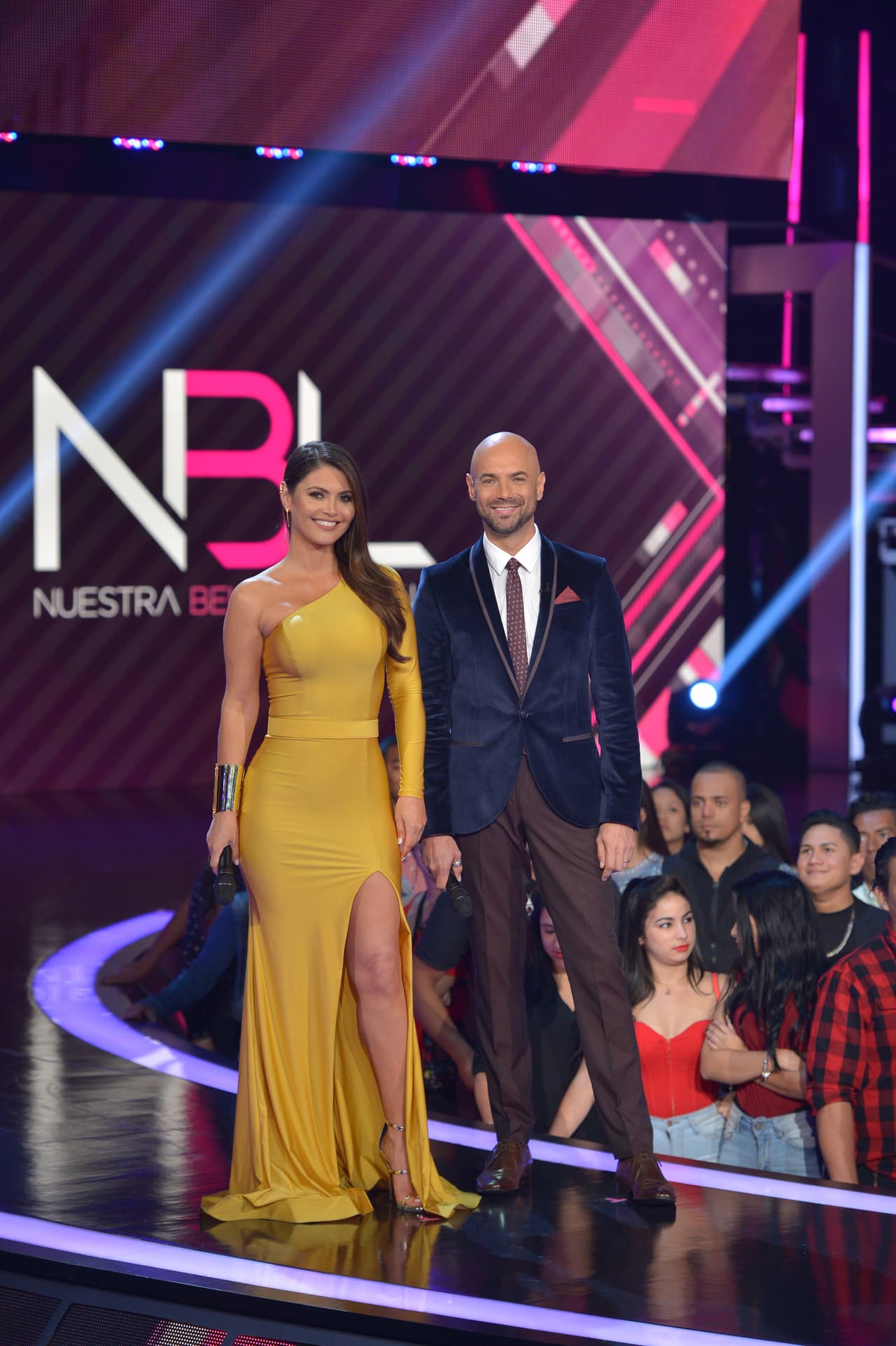 ¡Pero qué noche! Prissila dijo adiós a la competencia, Lisandra y Nathalia ahoran proclaman ser BFFs y el bailecito en el tubo de Ligia Uriarte nos hizo decir 'OMG'. Además, Prince Royce y Espinoza Paz llegaron para calmar a las bellas.