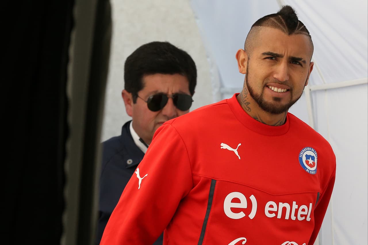 Arturo Vidal a policía: "Espósame, pero te vas a ca... a todo Chile"