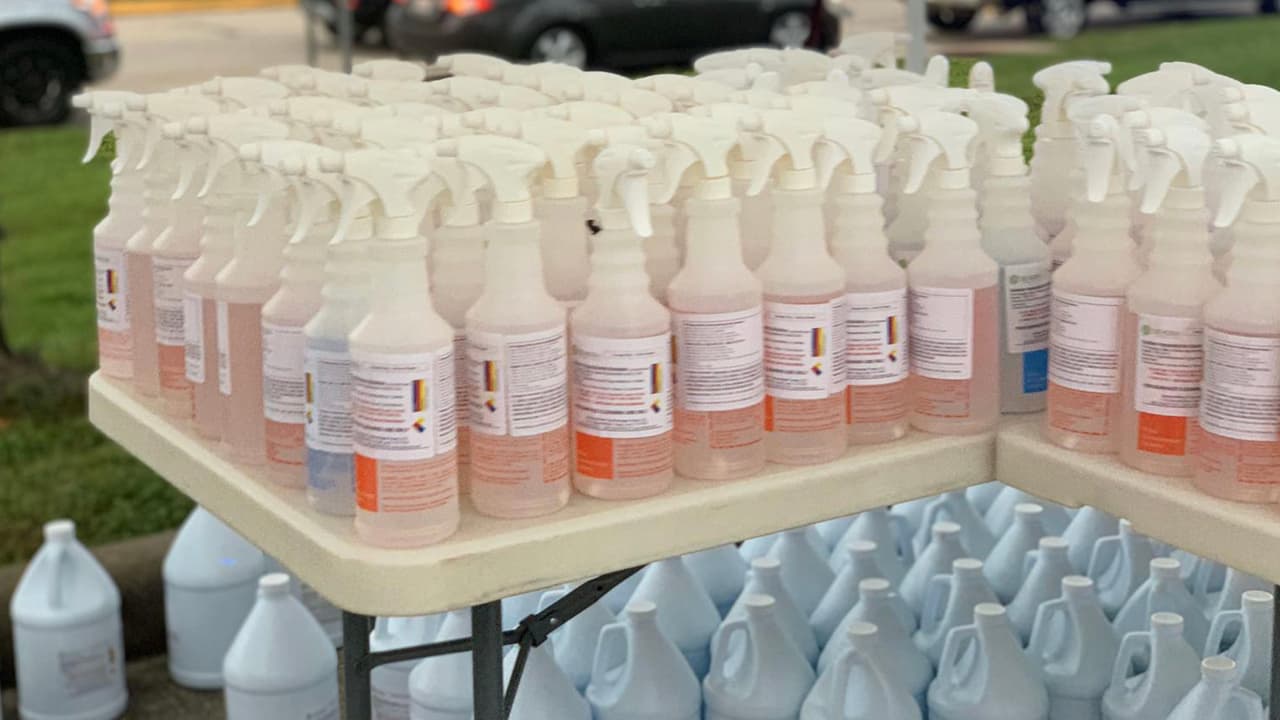 Consejos para manejar detergentes y desinfectantes