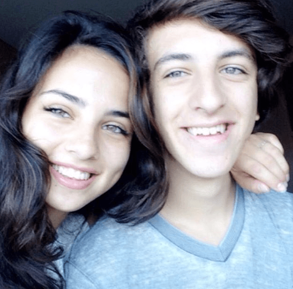 Actualmente 
<b>Fiona tiene 20 años y su hermano Luca 18</b>. Los dos tienen un gran parecido con su ya fallecido padre.