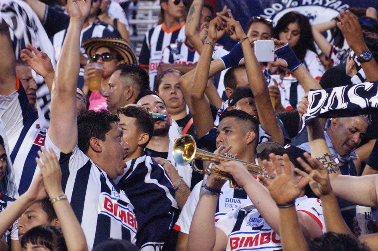 Aficionados al fútbol mexicano disfrutaron del encuentro en Austin.