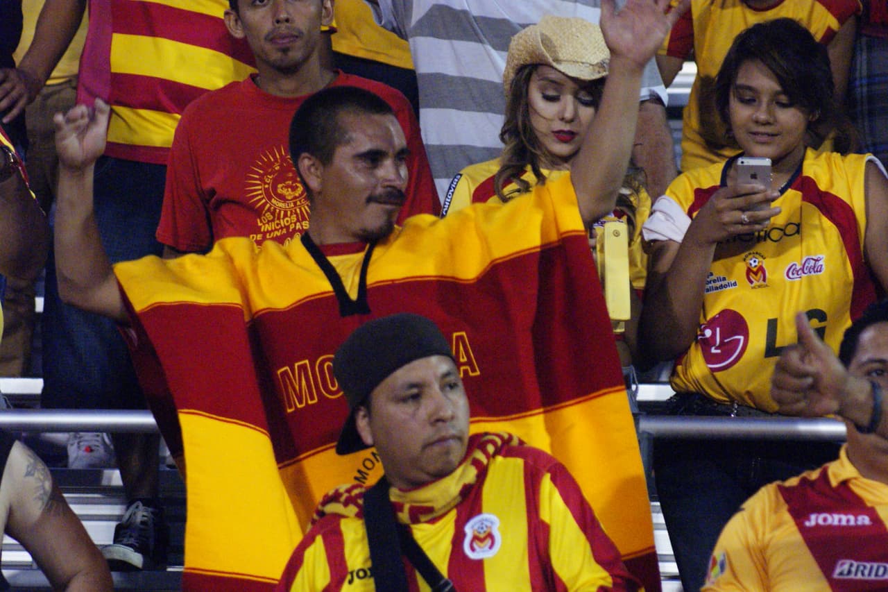 Aficionados al fútbol mexicano disfrutaron del encuentro en Austin.