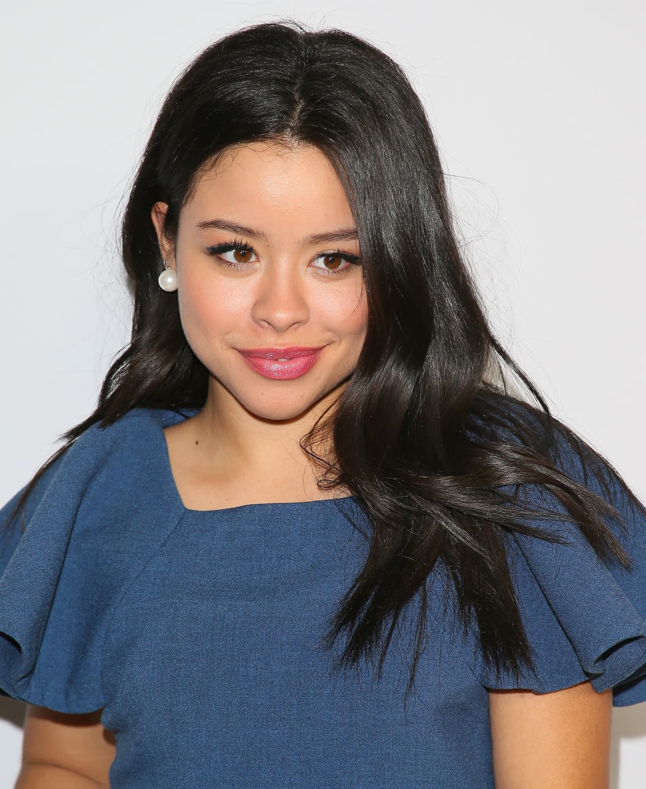 Sus dos éxitos más recientes son los temas: ‘Liquid Courage’ y 'Broke Us'.