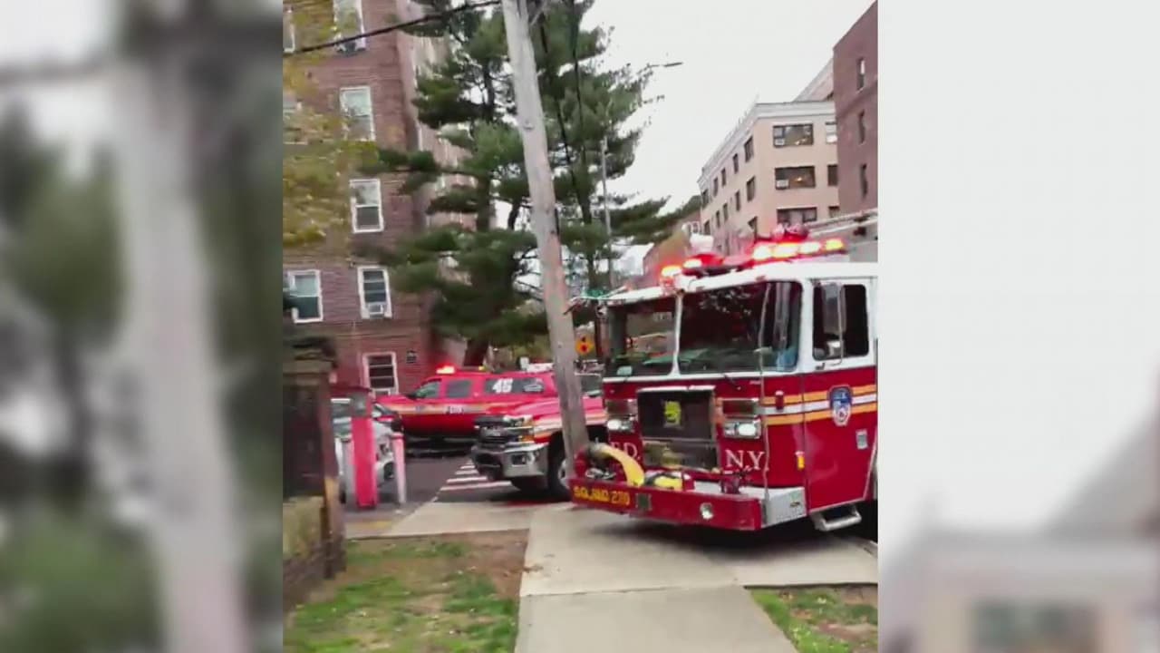 Otro incendio mortal: mujer de 64 años muere tras fuego en departamento en Queens
