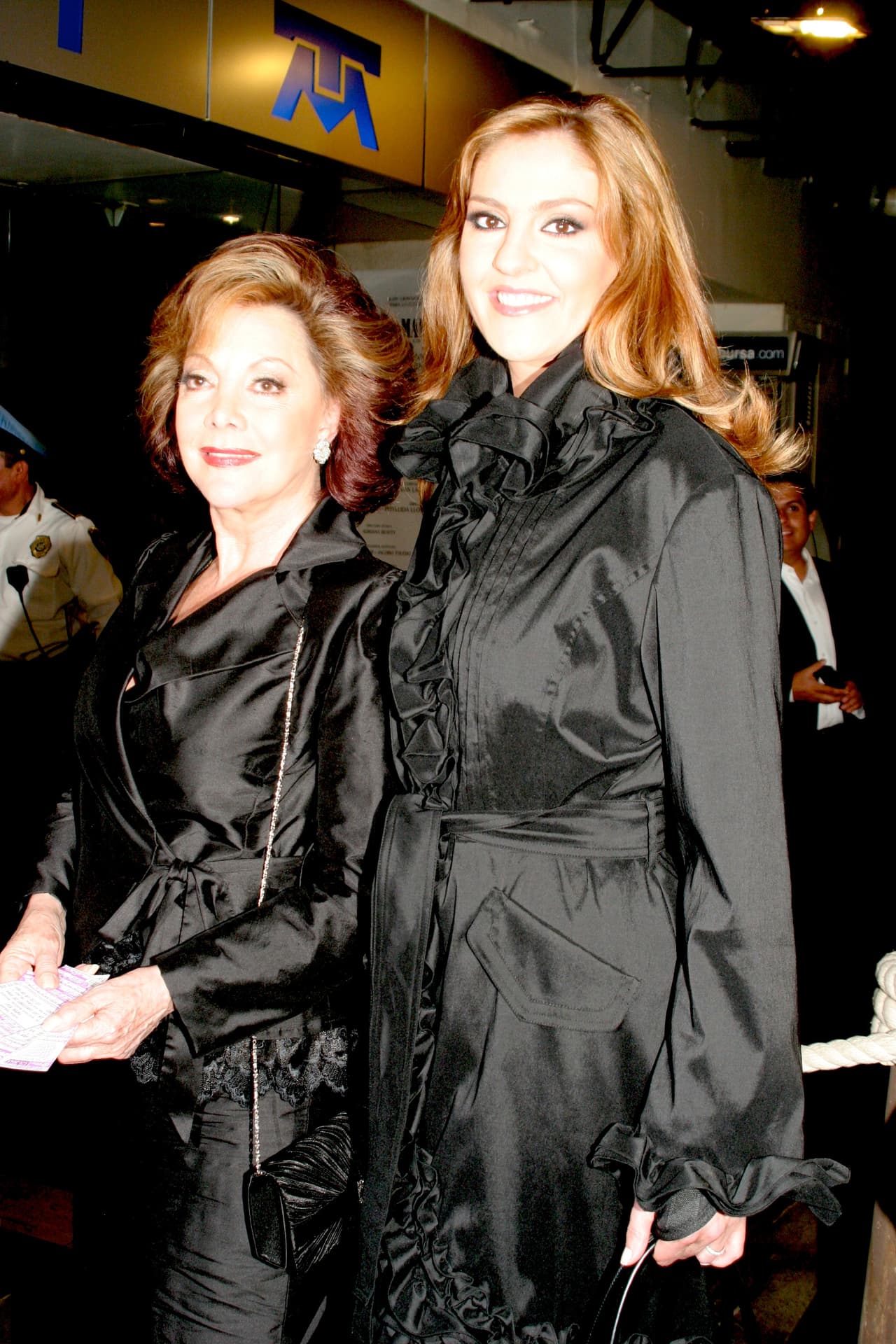 <b><a href="http://www.univision.com/temas/chantal-andere">Chantal</a></b> heredó el talento y la belleza de su madre, por lo que ha destacado como una gran villana dentro de las telenovelas, aunque en '
<b><a href="http://www.univision.com/novelas/el-bienamado">El Bienamado</a></b>' debutó con un personaje de buen corazón.