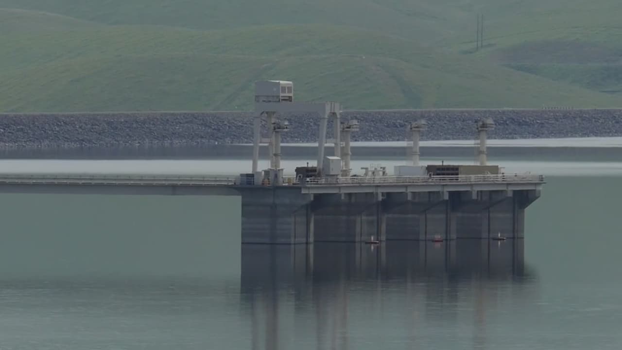 Buscan reforzar almacenamiento de agua en California ante futuras sequías