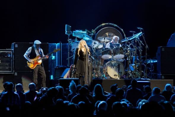 Y en el último sitio de los más ricos, está la banda Fleetwood Mac quien se embolsó 19 millones 123 mil 101 dólares.