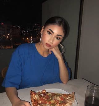 <b>6. Le debe su nombre artístico a Drake. </b>El cantante y empresario canadiense se hace llamar 'Champagnepapi' en su cuenta de Instagram; inspirada en él, Paloma agregó el 'Mami' a su nombre de pila.