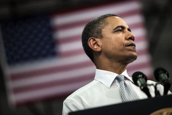 La Casa Blanca publicó este martes un informe que muestra que el 0.1% de los estadounidenses que reciben los ingresos más elevados, pagan hoy impuestos que representan 26% de sus ingresos, contra 51% en 1960, mientras que para los miembros de la clase media, en el mismo lapso su contribución fiscal pasó de 14 a 16%.