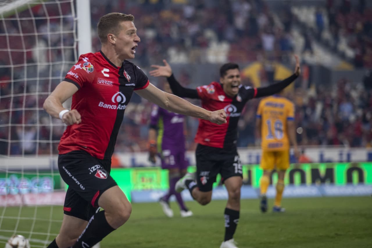 Con mucho corazón y Julio Furch, un héroe que vino desde la banca para marcar el gol del triunfo, los Zorros del Atlas están en los Cuartos de Final del Guard1anes 2021.