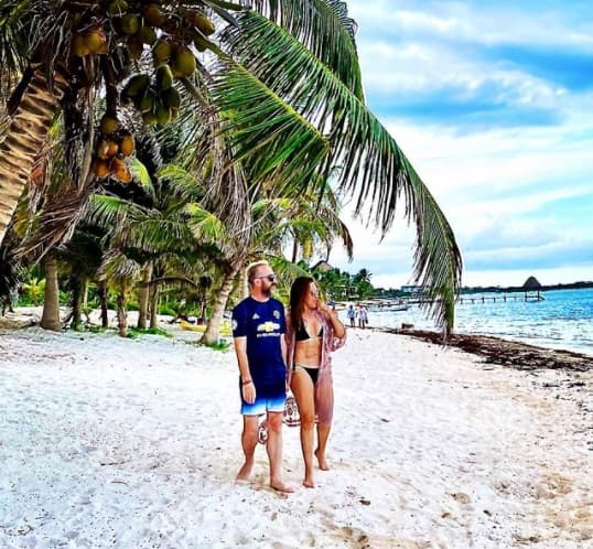 Una vez que se dio el flechazo, y tras múltiples viajes entre Miami a Los Ángeles, la pandemia los llevó a tomar una importante decisión.