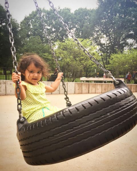 Ellas disfrutan cada minuto con su mami, es más que claro que están teniendo una linda infancia.