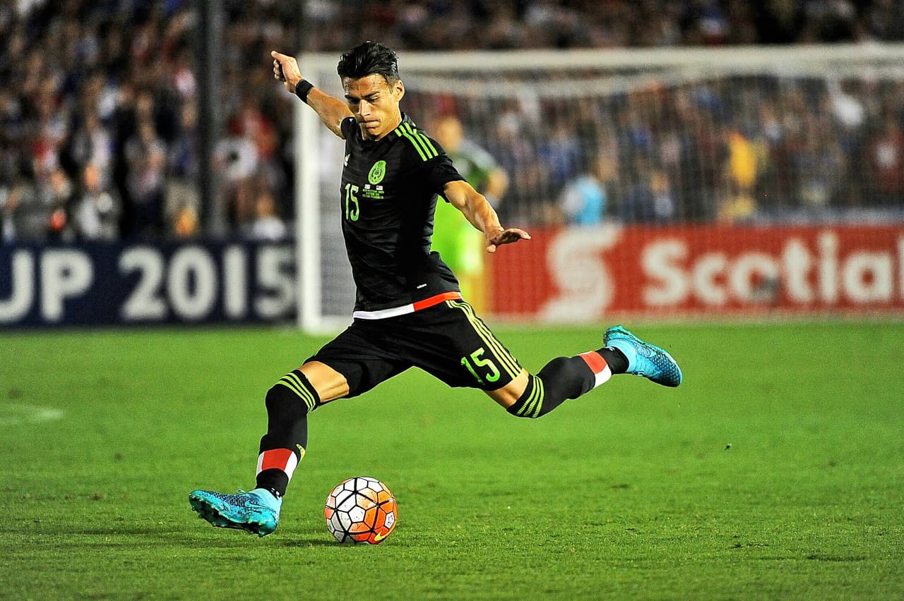 Crece la enfermería del Tri: Héctor Moreno fue baja en la práctica de la Real Sociedad