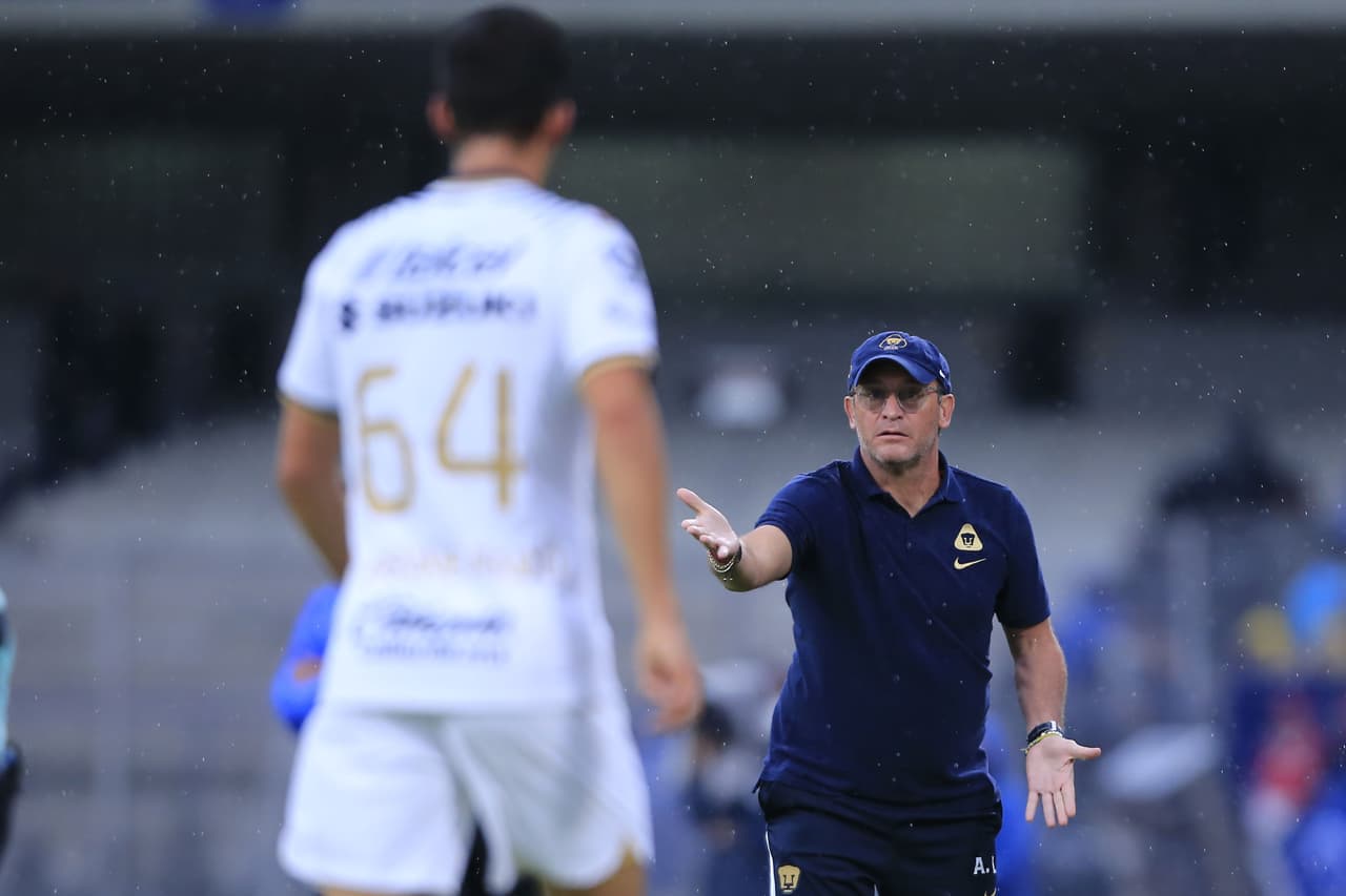 América se llevó el Clásico Capitalino ante Pumas en Ciudad Universitaria por marcador de 0-3 con anotaciones de Diego Valdés, Jonathan ‘Cabecita’ Rodríguez y Alejandro Zendejas. Con este resultado, las Águilas llegaron a 10 puntos para escalar a la novena posición del Torneo Apertura 2022. Pumas se hunde con 8 puntos en el lugar 12.