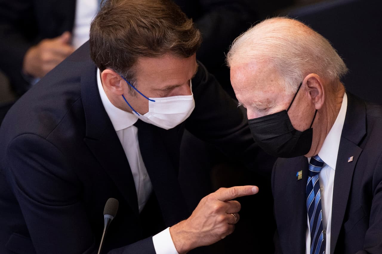 Macron habla con Biden por primera vez desde la crisis de los submarinos australianos