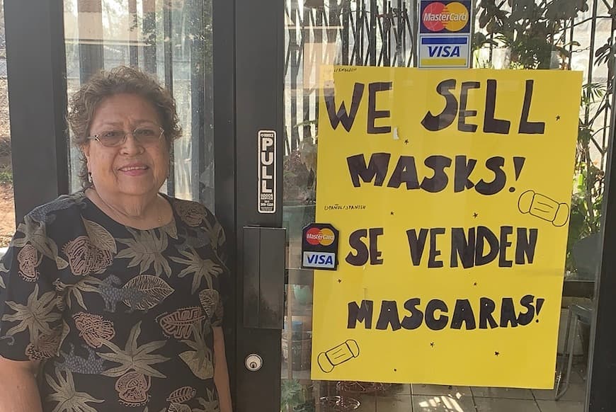 Esta abuelita hispana de 76 años vence el miedo al coronavirus y ahora lucha por reactivar su negocio