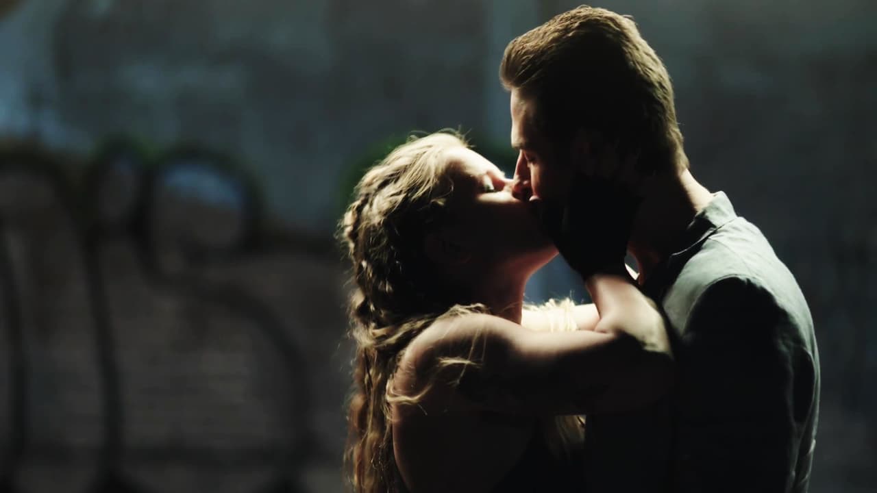 Mientras tanto, Miguel se embarcó en un peligroso y delicado operativo para recuperar un cargamento robado por Epigmenio (su gran enemigo). Tras solucionar el problema, dejó complacida a su socia de la mafia balcánica, quien le dio un apasionado beso.