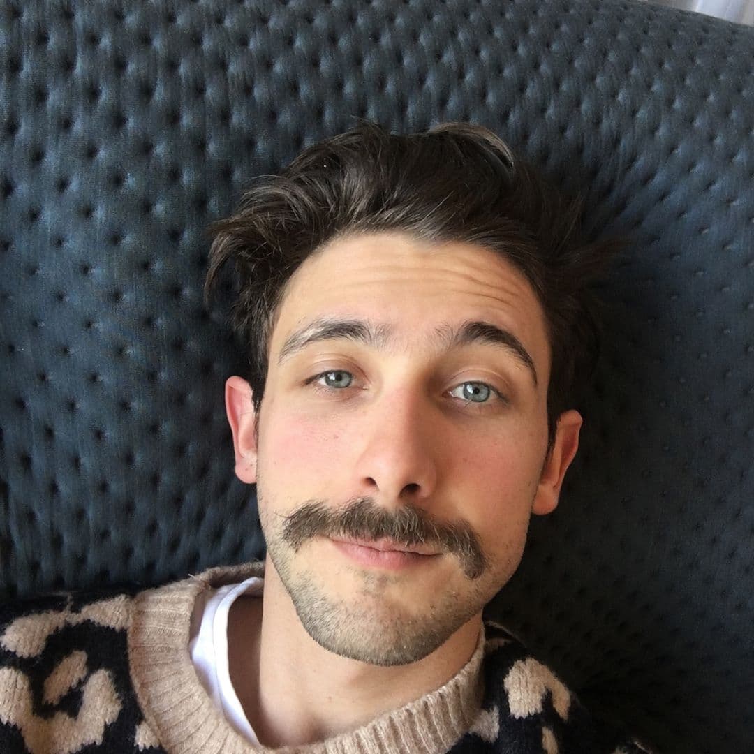 "Me gusta estar en constante movimiento, siempre pensando en nuevas oportunidades", agregó.