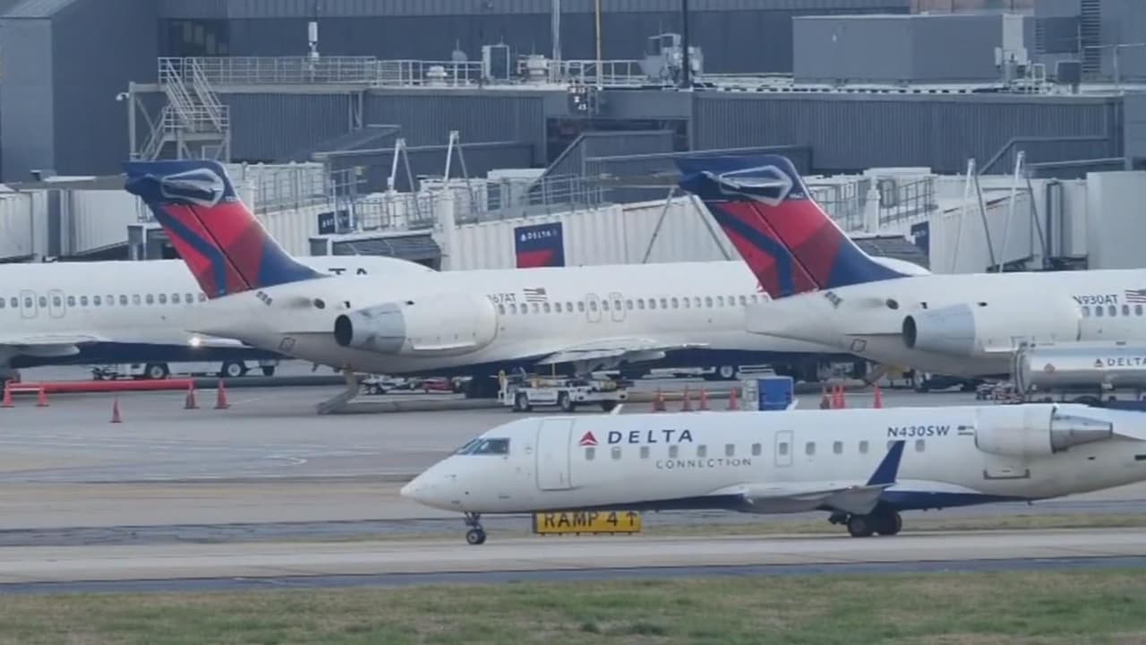 Aeropuerto JFK Nueva York | avión de Delta y nave privada evitan colisión tras acercarse a 500 pies