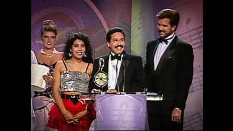 'Sopa de caracol' fue el sencillo que puso a Banda Blanca en el mapa y los hizo ganadores al premio Revelación del año en la categoría Tropical/Salsa. Canción por la que son más conocidos.