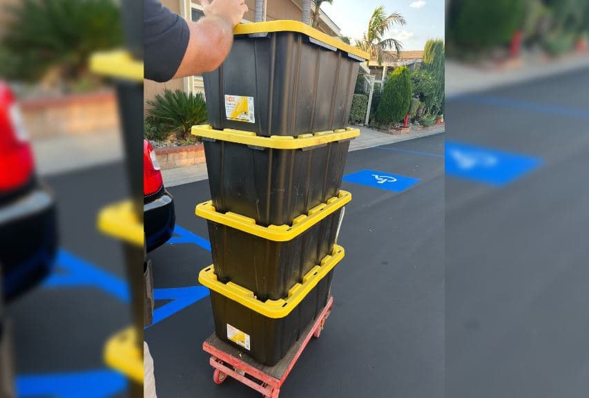 Los oficiales también incautaron más de 8.000 dolares en efectivo que se descubrieron en la propiedad. El valor total de los narcóticos incautados se estima en casi 803.000 dolares, según la Policía.
<br>
<br>Por el momento, el sospechoso fue arrestado por delitos graves y fue fichado en la cárcel.