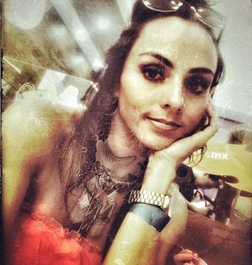 Montero desconoce el por qué Zurita se comportaba con ella de esa forma: "
<b>Nunca entendí la razón</b>, yo siempre he sido muy respetuosa de mis compañeros", sentenció en 'Sale el sol'. 
<br>