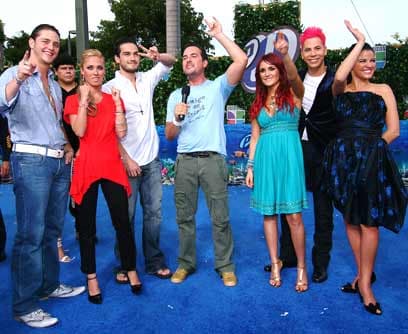 El grupo RBD fue el gran ganador de la noche en 2006, al llevarse a casa 9 estatuillas de las 20 nominaciones que tuvo ese año.