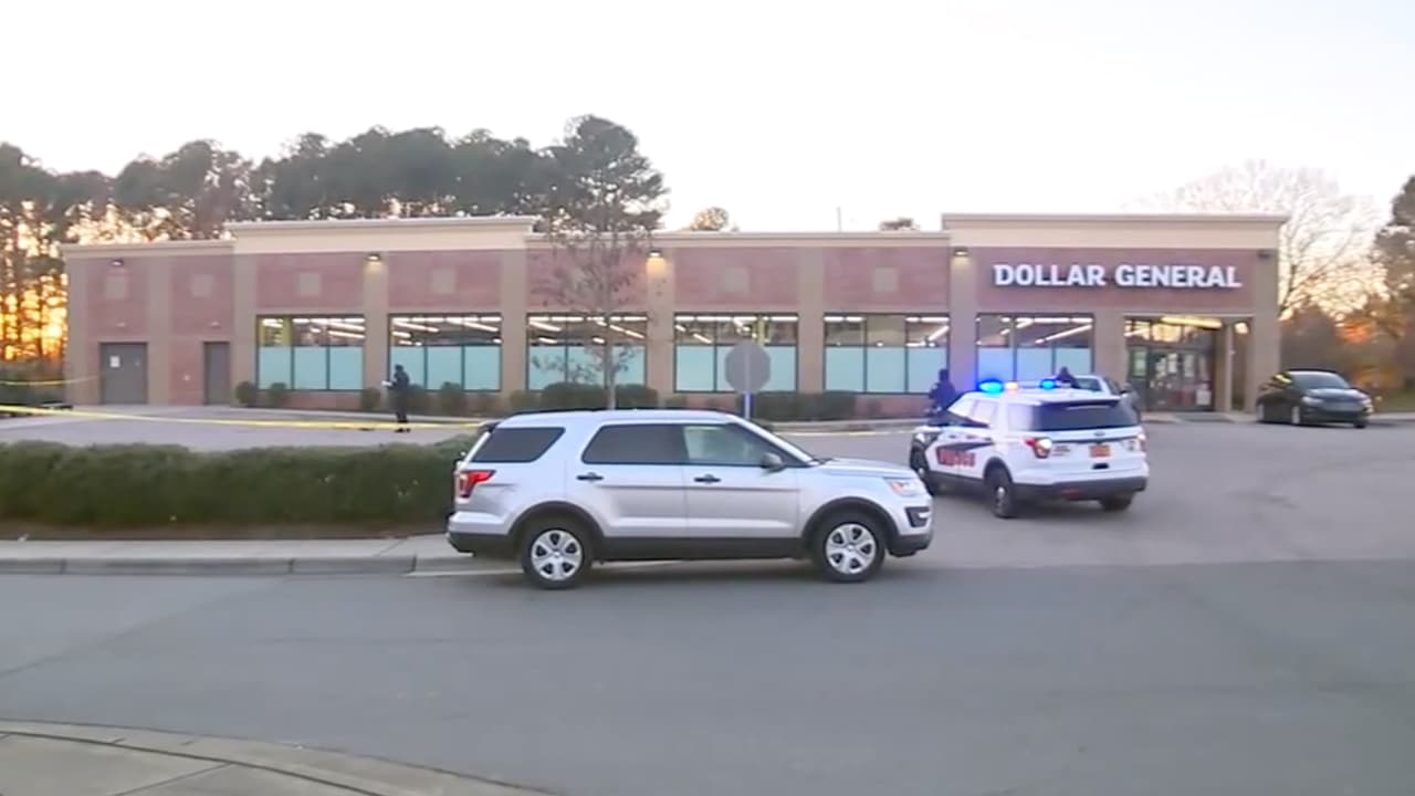 Investigan tiroteo a plena luz del día frente al Dollar General de Cary