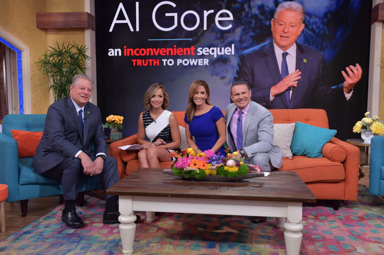Tras lanzar dos documentales y hacer campaña por el mundo entero, el exvicepresidente Al Gore agradeció públicamente a la comunidad hispana por precuparse del medio ambiente.