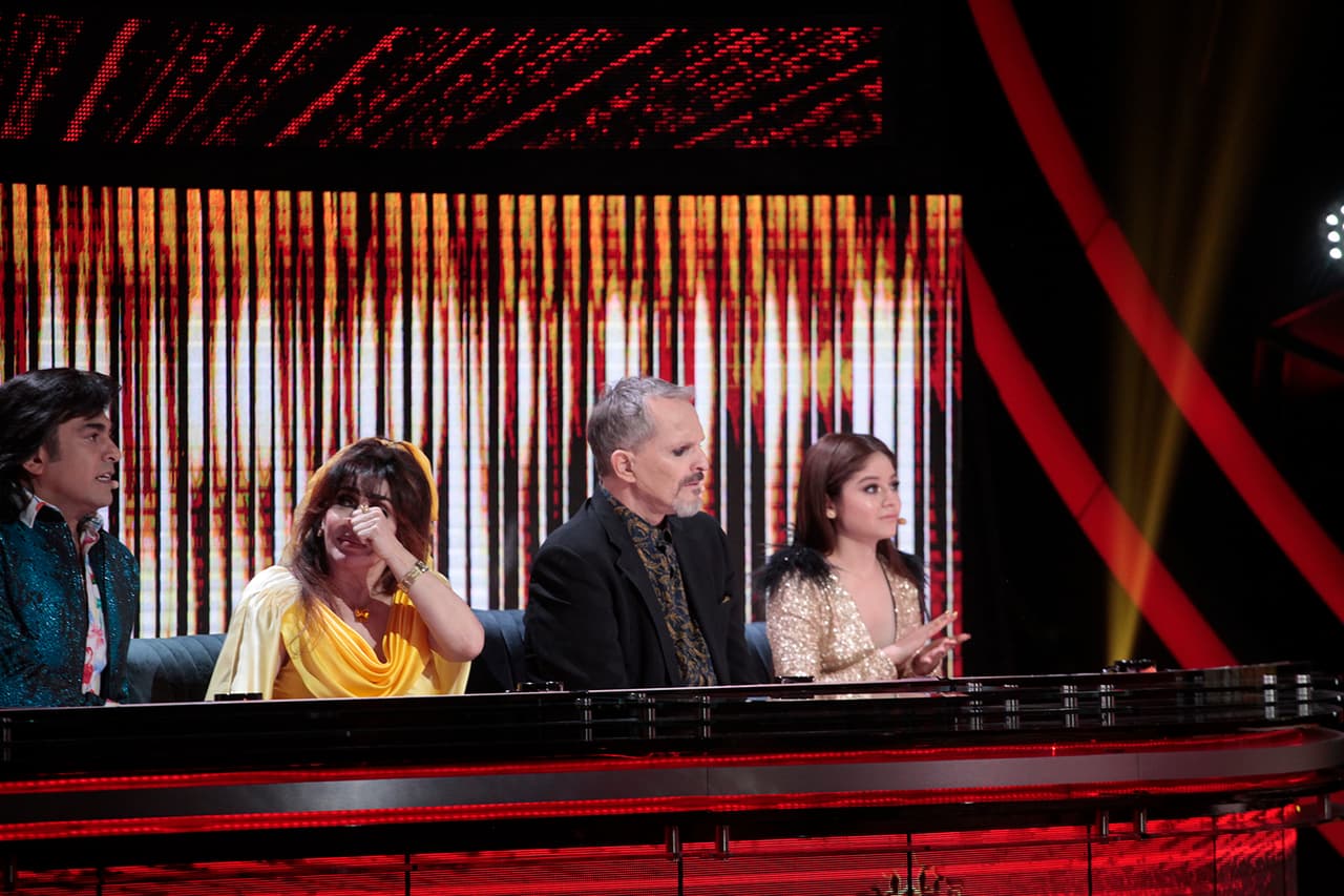 La segunda interpretación de Kevin conmovió al resto de los jueces. Verónica Castro también lloró con la experiencia: "No sabes lo que aprendiste hoy, te servirá para toda la vida", le dijo. Para ser justos en la competencia, los cuatro miembros del jurado acordaron evaluar ambas presentaciones, al final Kevin obtuvo un total de 33.5 puntos.