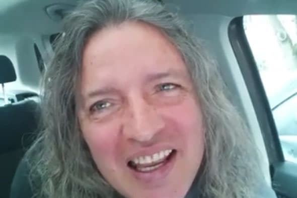 Actualmente el actor está felizmente casado y vive tranquilo, no tiene intenciones de volver al mundo del espectáculo porque siente que ya hizo todo en ese ámbito. "Yo siempre fui muy tímido, no es que no me sentía cómodo del todo pero llegó el momento en que eso se juntó con reflexiones como, '¿qué más me falta hacer en este campo?' Y es que en las novelas ya lo había hecho todo, ya no daba para más" explicó.